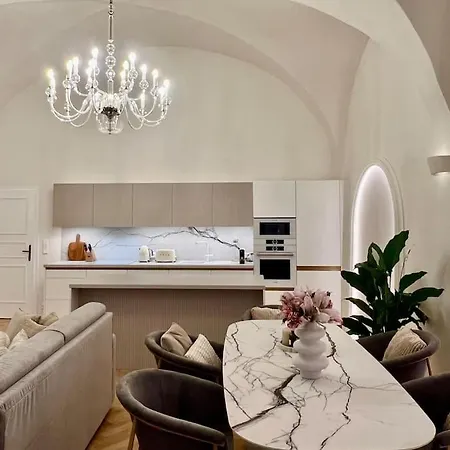 Arch Iv. Apartment Prague Exterior photo