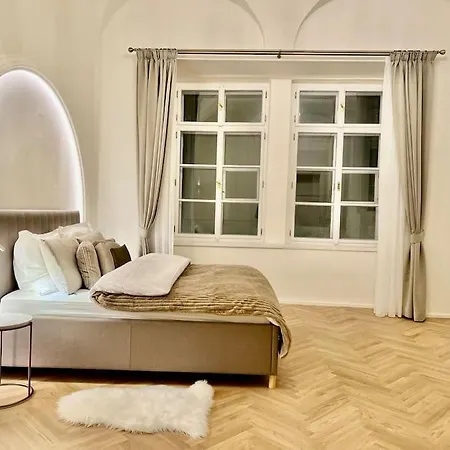 Arch Iv. Apartment Prague Exterior photo